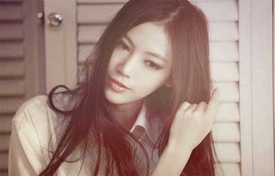 ​形容女人内涵气质的句子 夸赞女人有气质魅力的短句子