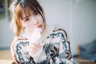 ​挽回女人心的句子暖心（挽回女友的16句感人话，句句感动人心）