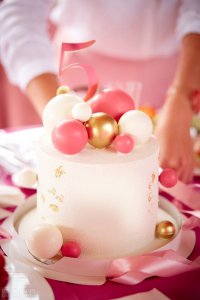 ​女士生日祝福语简短最暖心（2022年生日祝福语短句子）