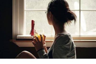 形容有心事烦恼的句子