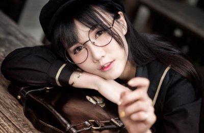 ​霸气闺蜜的网名(精选53个)