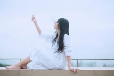 ​适合下雨天发的句子治愈系 天发的说说(40句)