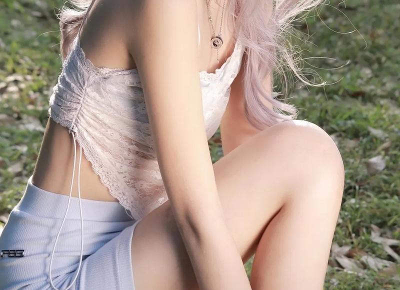 大姑姐来照顾我坐月子，饭桌上大姑姐对婆婆说的话，让我感动不已