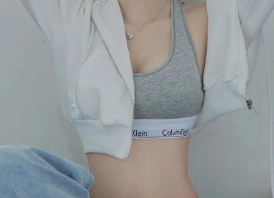 ​心痛的句子说说心情[40条] (晚上下大雨的心情孤独说说)