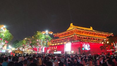 ​关于西安大唐不夜城的旅游攻略