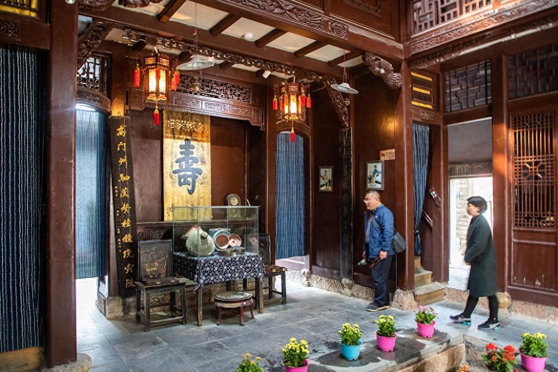 北京中南海西花厅的海棠树在邓颖超祖居开花了,她原来是光山人呀
