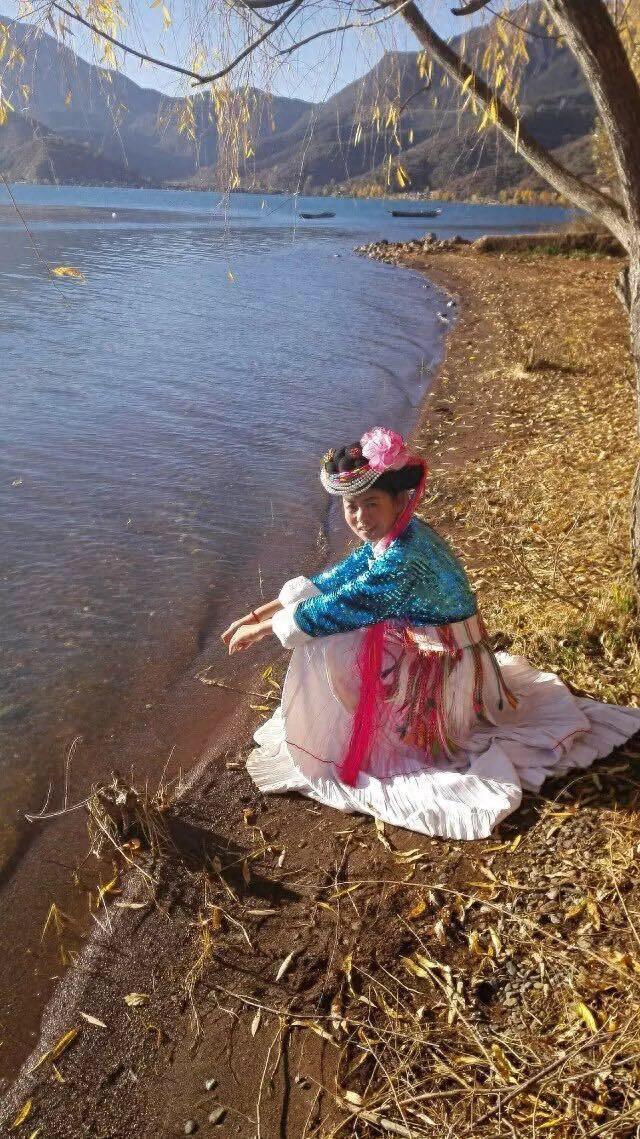 泸沽湖流行“男不娶女不嫁”?摩梭族“走婚”骗局的独家揭秘