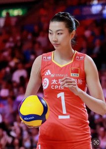 ​中国女排队长袁心玥成长历程