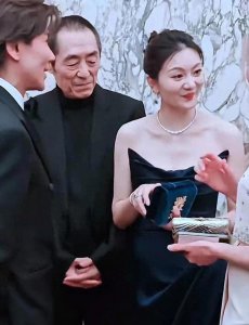 ​张艺谋与陈婷：爱情与名利交织的传奇故事