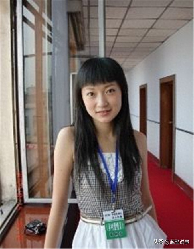 《乡村爱情》“李秋歌”金玫玫戏外照,依然是个听妈话的乖乖女