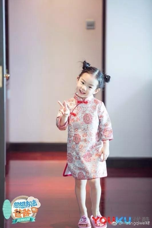 戚薇给女儿庆生发视频所有人都没看懂,暂停后恍然大悟!