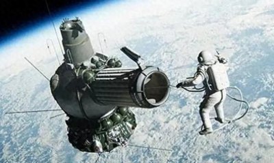 ​礼炮七号空间站的“天使”：宇航员的奇遇与太空谜团