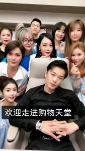 ​网红夫妻成为公众关注焦点！快手九对网红夫妻，你最喜欢哪一对呢