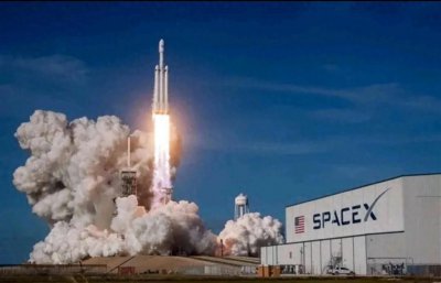 ​SpaceX 成功返回，太空探索再迈坚实一步