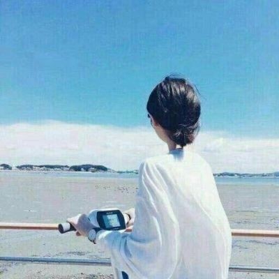 微信霸气头像女生背影