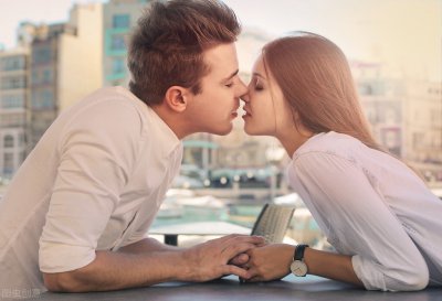 ​什么是回避型依恋人格？和他们谈恋爱，不注意这三点，迟早分手