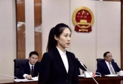 ​福建福清任命90后女副市长袁琳 90后袁琳个人简历照片