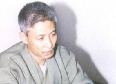 ​2000年刘涌在中俄边境被捕，14名高级律师帮他减刑，差点被改判