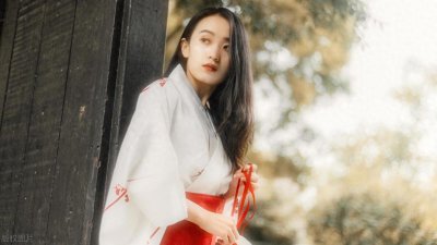 ​追求离过婚的女人，这些方法，慢慢打动她的真心