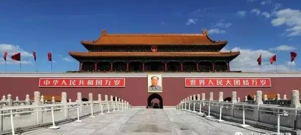 天安城门描述100字