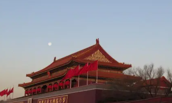 北京天安城门高度,天安门广场的资料图1
