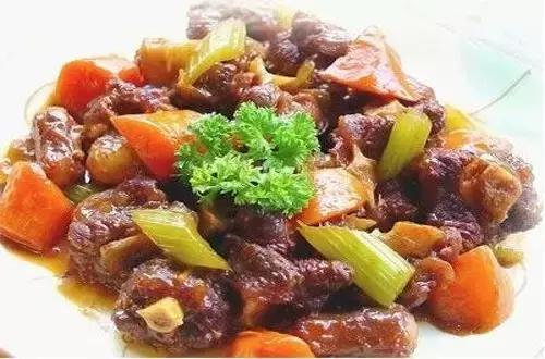 家常红烧牛肉的做法大全(7款红烧牛肉的做法)(5)