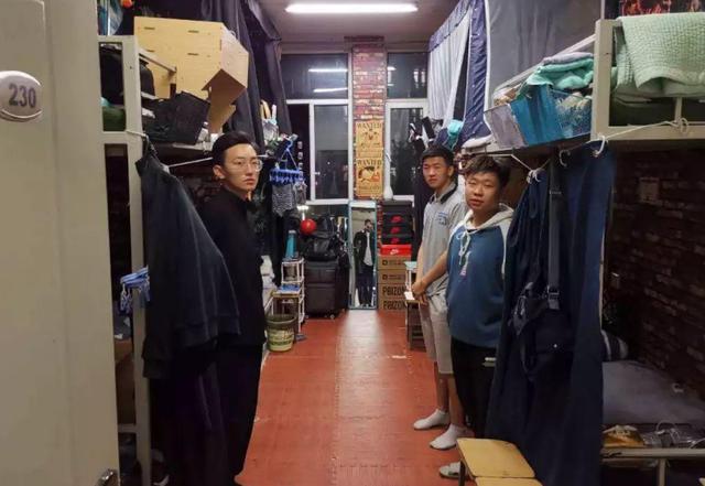 女生为什么进男生宿舍(为啥女生能进男寝)(8)