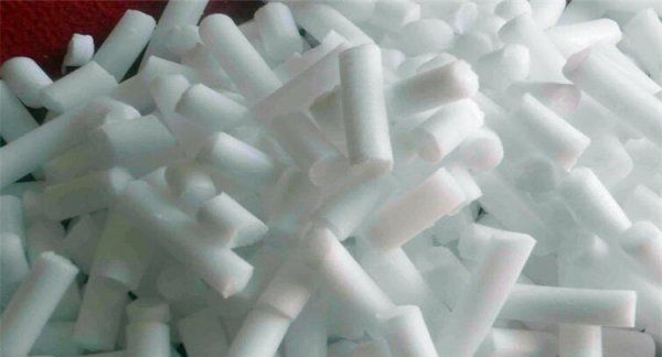 干冰浇凉水还是热水,用过的干冰怎么处理图6