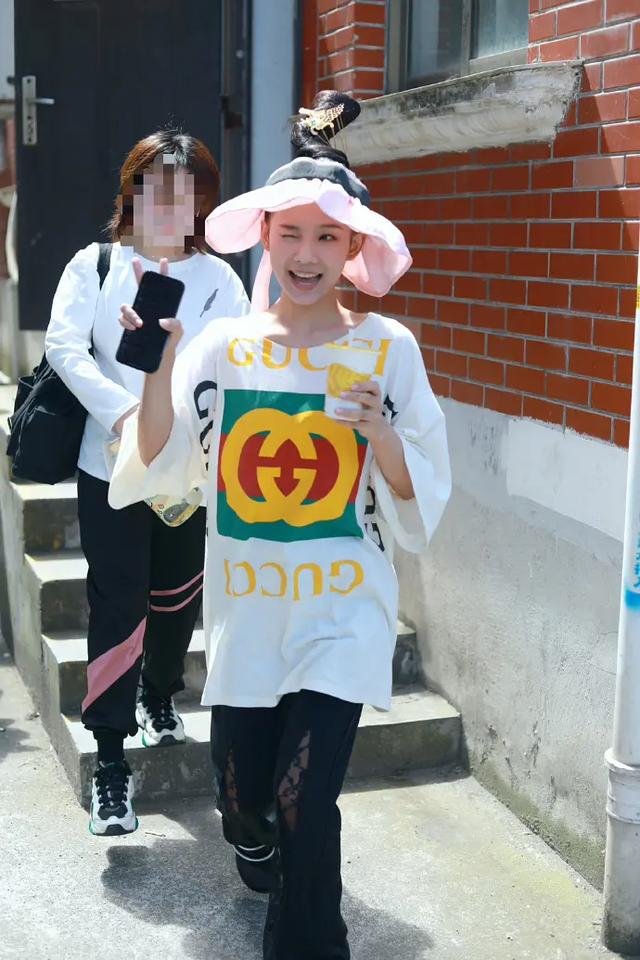 鲁照华写真大全(戏路宽广的95后实力派演员)(98)