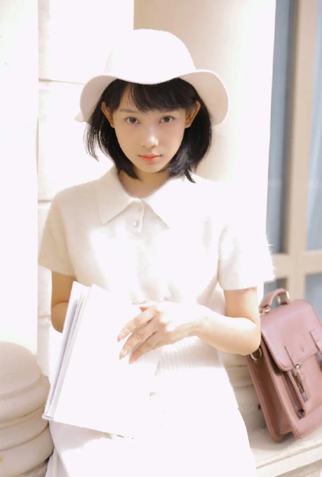 鲁照华写真大全(戏路宽广的95后实力派演员)(81)