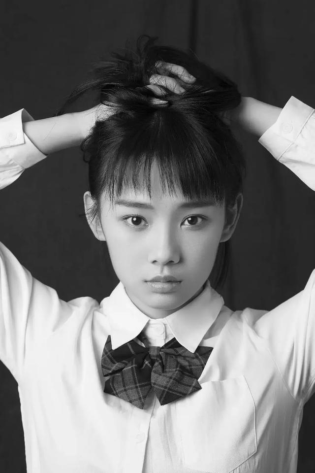 鲁照华写真大全(戏路宽广的95后实力派演员)(1)