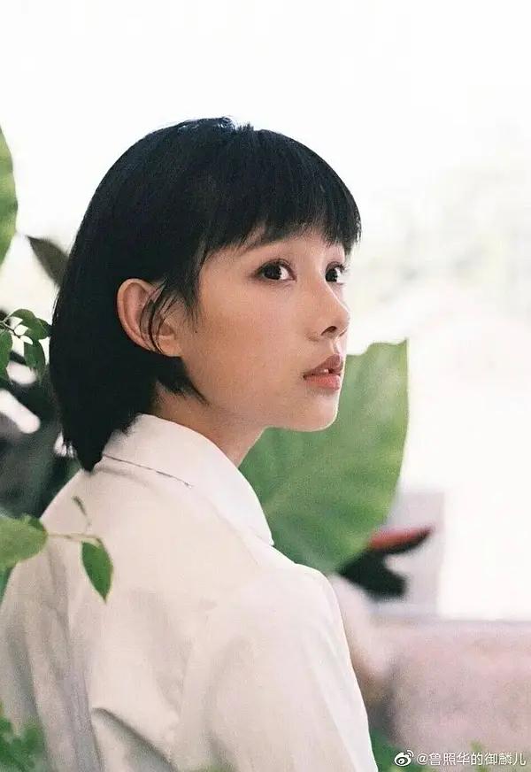 鲁照华写真大全(戏路宽广的95后实力派演员)(4)