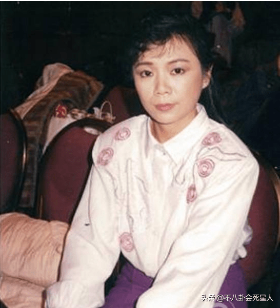 女人看破红尘什么意思(8位出家为尼的女星告诉你)