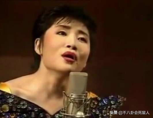 女人看破红尘什么意思(8位出家为尼的女星告诉你)