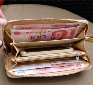 ​钱正在加快贬值,买什么才最保值?内行人:这3样10年不贬值