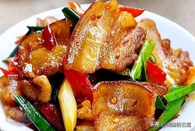 ​回锅肉：四川人的“家”味道，让你在家也能吃到正宗川味！