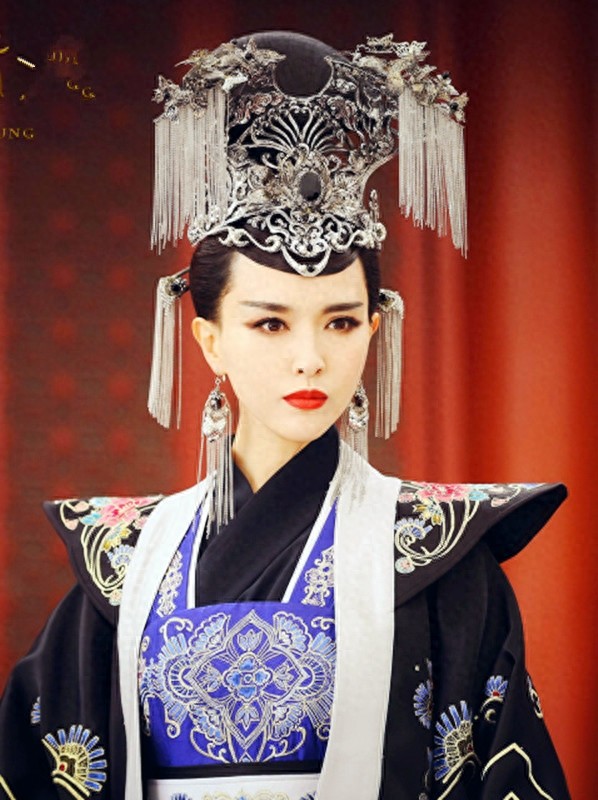 古装权谋剧《锦绣未央》精彩剧照,唐嫣、罗晋携手成帝后