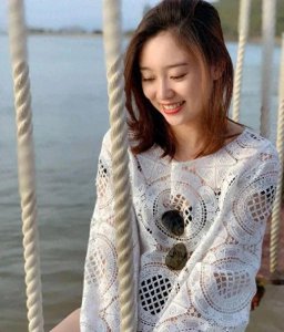 ​李七月：从哈尔滨走出的央视著名主持人，男友在雾中迷路了