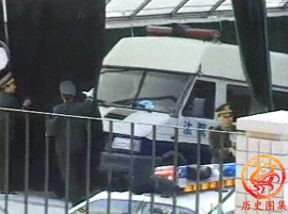 直击贼王张子强审判枪决全过程：图六心态已崩溃，图十被押往刑场
