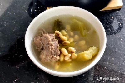 ​天热没食欲，教你在家做苦瓜汤，汤汁鲜美不油腻，大人孩子都爱喝