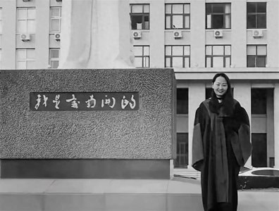 ​寒门博士32岁陨落！抗癌两年婚礼成空，网友怒问：苦难专挑苦命人
