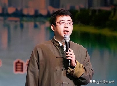 ​要求中国给全世界道歉，被央视开除的名嘴阿丘，如今下场大快人心