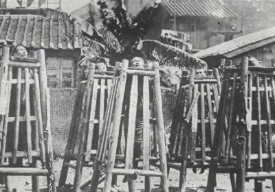 ​清朝酷刑：站笼，生死边缘的残酷折磨
