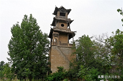 山西农村一座高大的魁星阁,曾是村民们的梦想,如今禁止孩子靠近