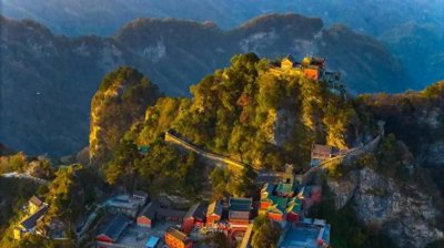 ​武当山：传承中华武术与侠义精神的圣地