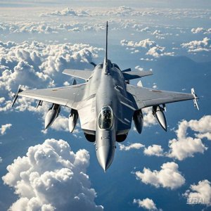​雄鹰展翅：人民空军75载壮丽征程