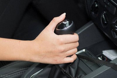 ​新手必看：手动挡车辆5档怎么用？车速匹配全攻略