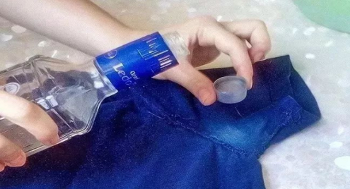 酒渍用什么可以洗掉,衣服上的白酒渍怎么洗掉图6