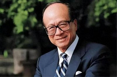 ​李嘉诚，大撤退？