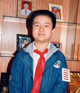 ​2岁看新闻联播，7岁读人民日报，“五道杠小学生”现状让人惋惜！